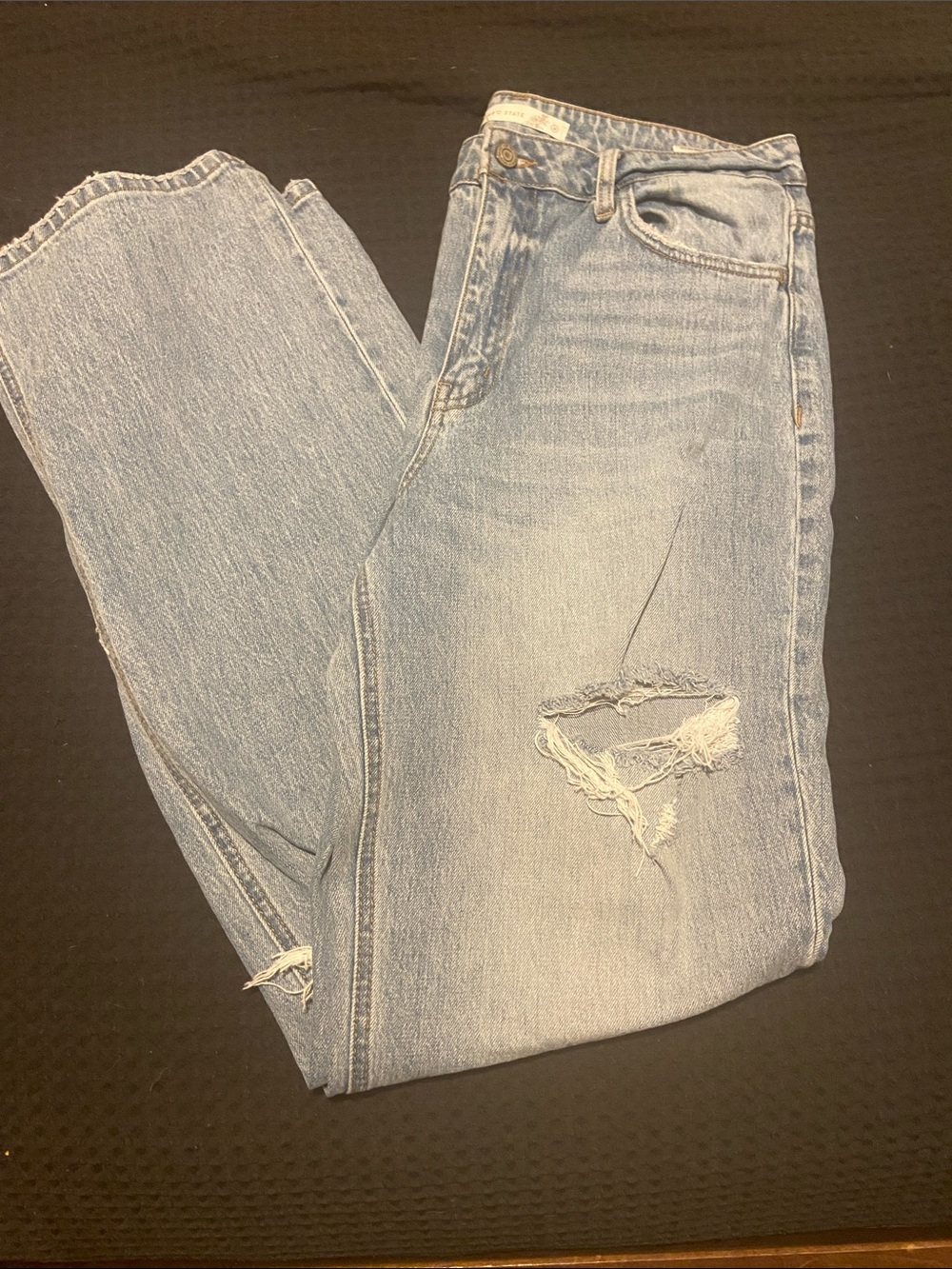 Altar’s State jeans